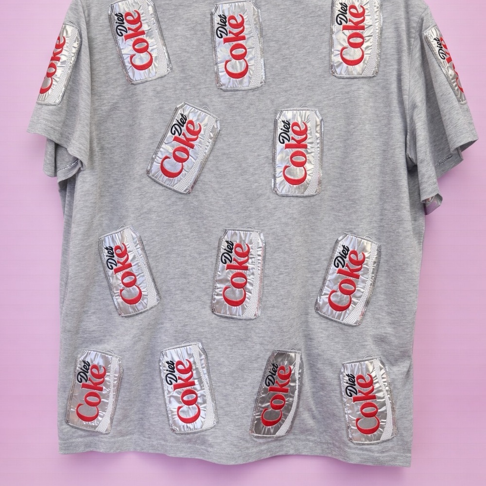 ✨ Queen of Sparkles Diet Coke Patch Tee ✨
Brand new with tags | Size Small - Picture 2 of 2